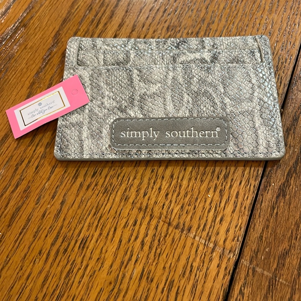 Simply Southern card slot holder. New with tag. Gray “snakeskin”